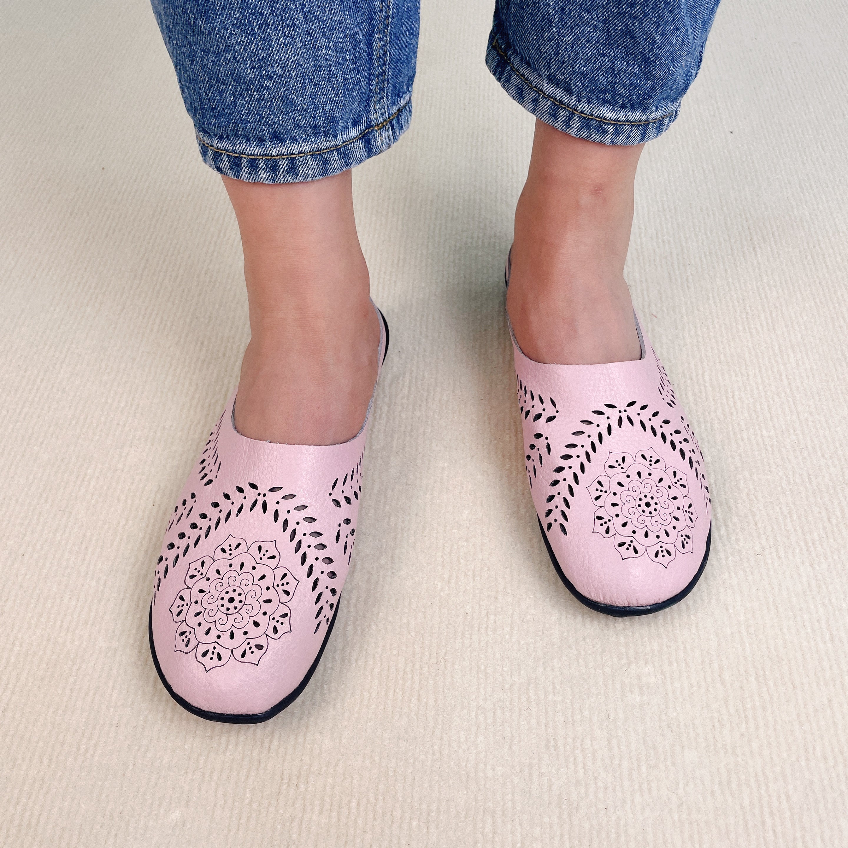 Casual All-match Hollow Slippers