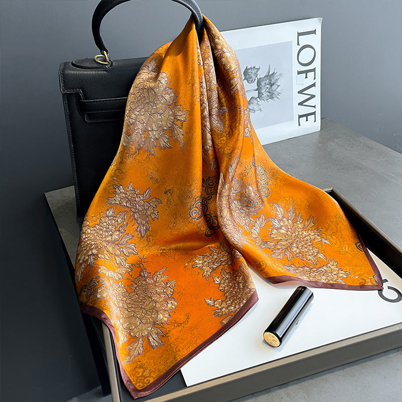 Eirene Foulard (100% Seta - 68cm)