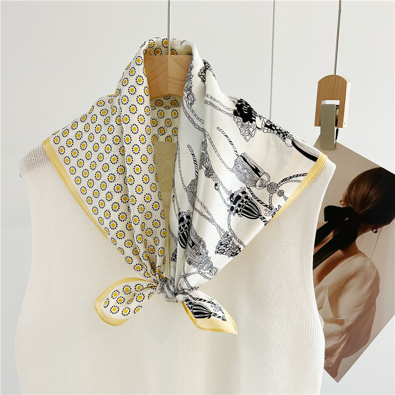 Claire Foulard (100% Silk - 68cm)