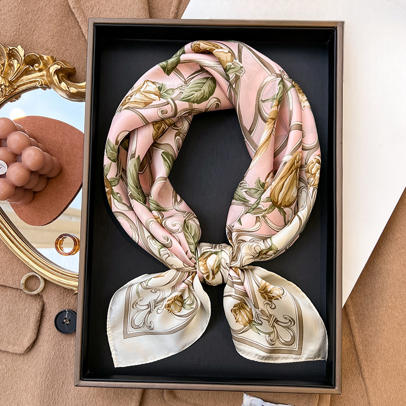 Roberta Foulard (100% Silk - 68cm)