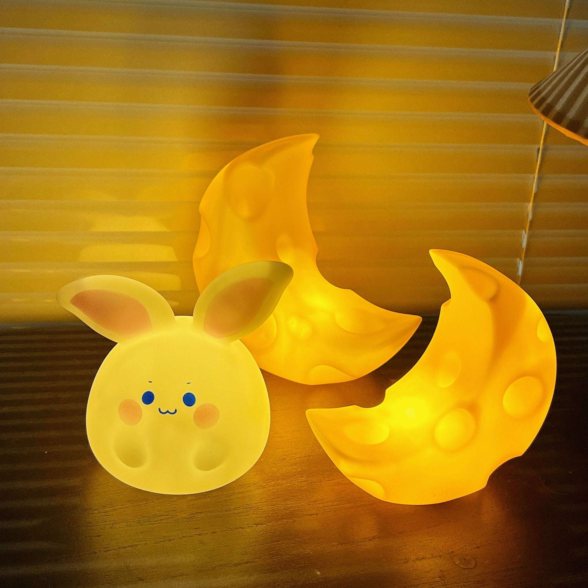 Squishy Silicone Moon LED Lamp - Perfect Gift for Kids and Girls